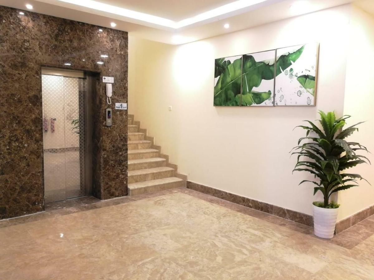 شقة فاخرة خاصة بالخبر - حي الخزامي Exterior foto